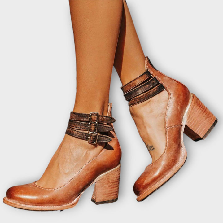 Bella - Bequemer und stilvoller orthopädischer Schuh