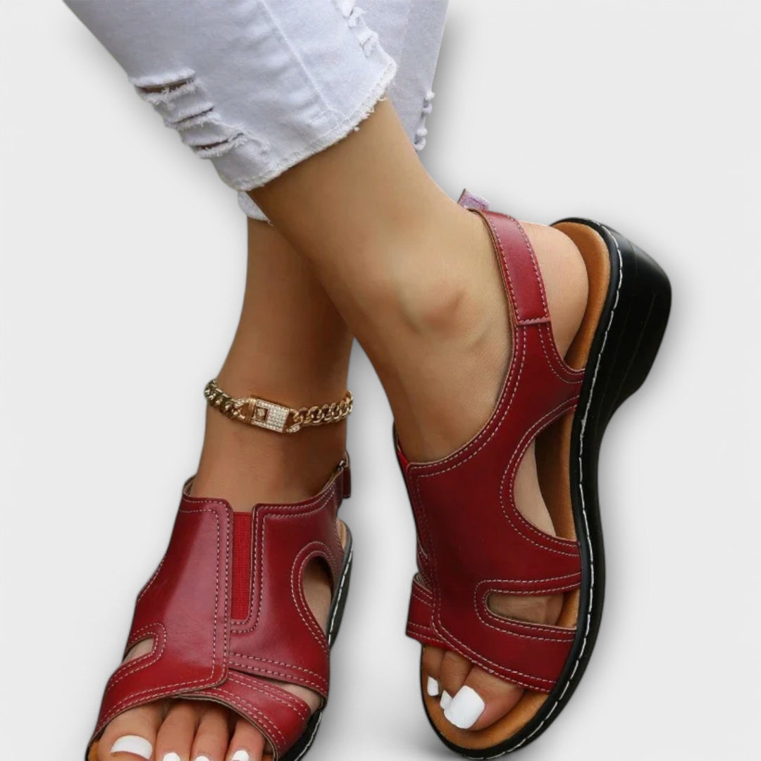 Chrisitina - Orthopädische Ledersandalen mit Komfortabsatz