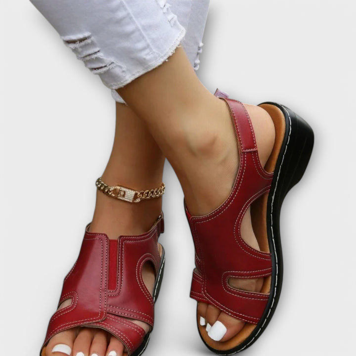 Chrisitina - Orthopädische Ledersandalen mit Komfortabsatz